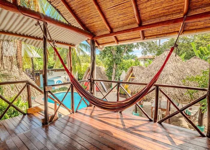 Surf Camp Hostel *